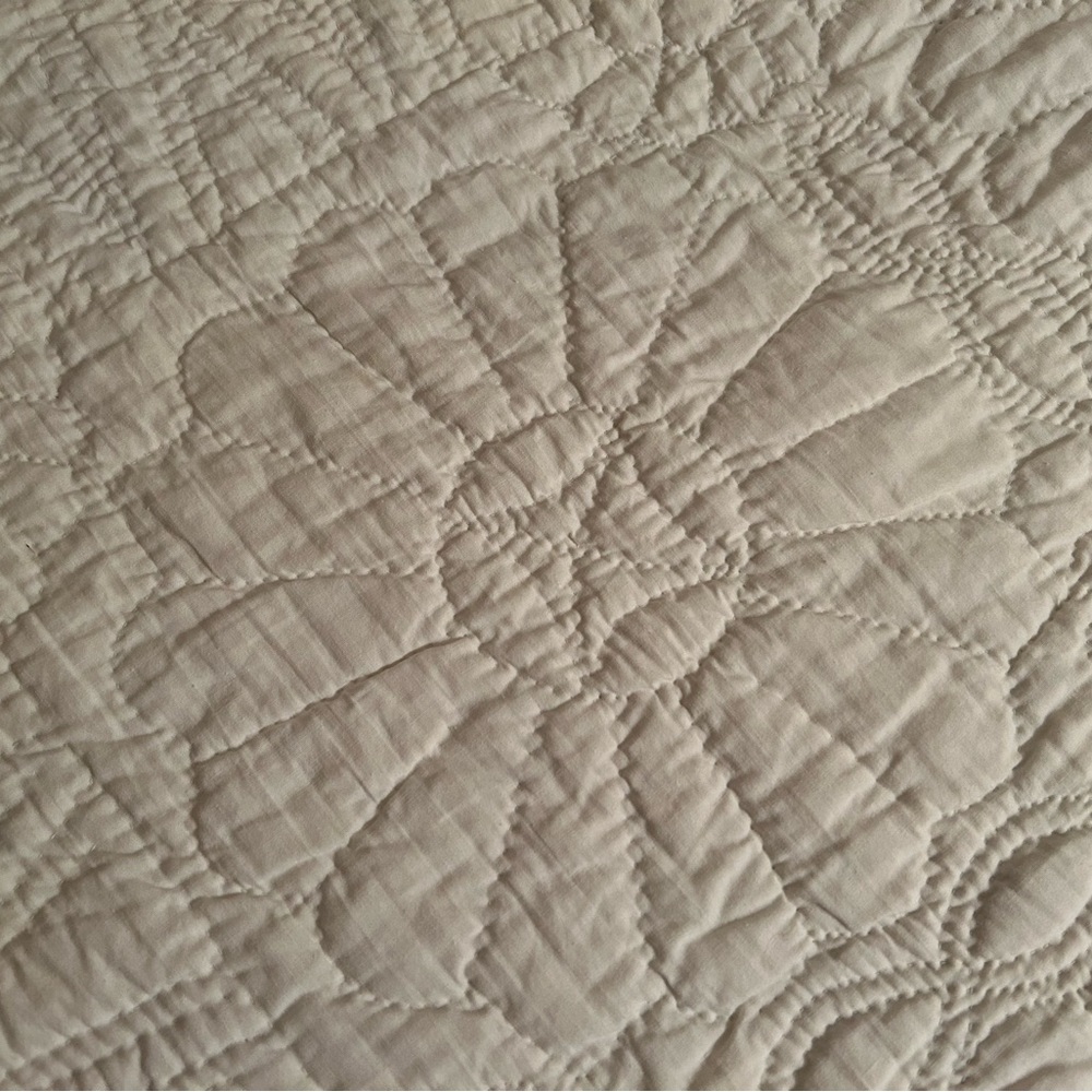 Homemade patchwork hand stitched quilt bedspread, 68”x78” - Picture 5 of 5